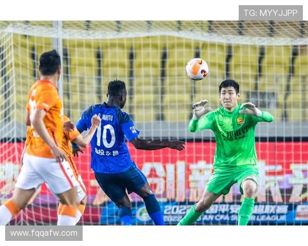 长江新区足球代表队奋勇拼搏展现青年力量推动区域体育事业发展 长江新区足球代表队奋勇拼搏展现青年力量推动区域体育事业发展