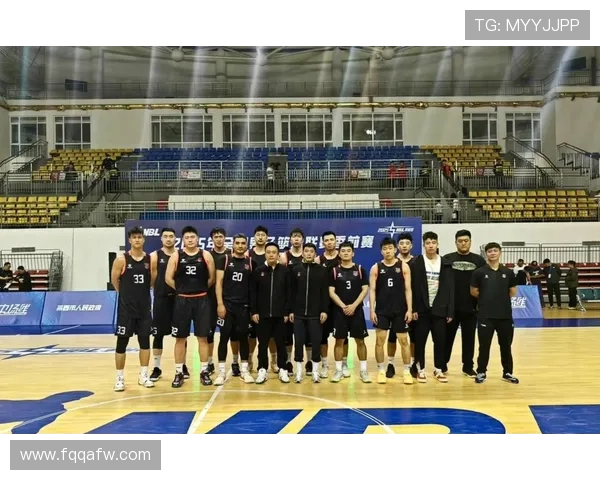 中国篮球联赛新赛季开赛在即 多支队伍阵容调整引发热议 中国篮球联赛新赛季开赛在即 多支队伍阵容调整引发热议