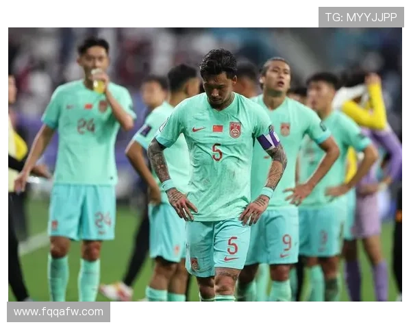 中国足球队全力备战亚洲杯 目标突破历史成绩再创辉煌 中国足球队全力备战亚洲杯 目标突破历史成绩再创辉煌