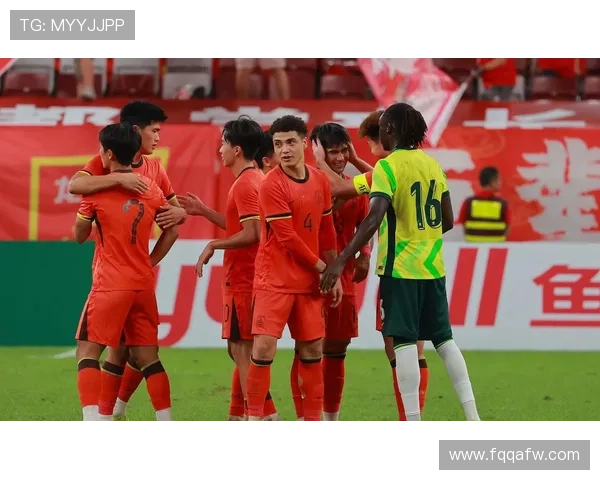 中国足球队新战术亮相 国足备战亚洲杯全力冲击四强 中国足球队新战术亮相 国足备战亚洲杯全力冲击四强