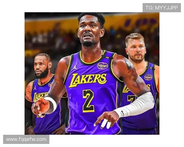 詹姆斯豪华打卡洛杉矶湖人新赛季备战训练营迎来全员健康